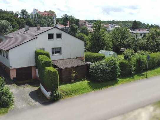 Geräumige Familienidylle in Ortsrand- und Einzellage mit weitläufigem Garten