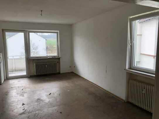 5-Zimmer-Wohnung 35279 Neustadt selbst zu renovieren Erlass 3 Kaltmieten