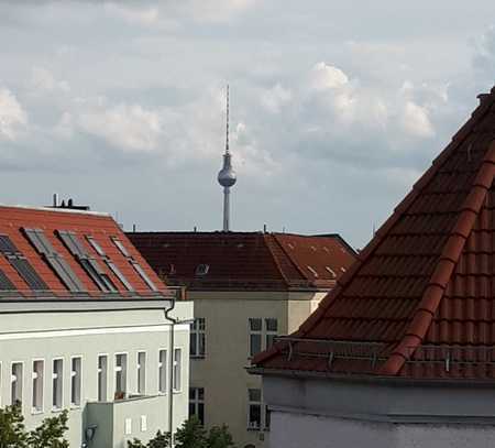 Prenzlauer Berg - Neu ausgebaute Dachgeschosswohnung in Gründerzeit-Altbau