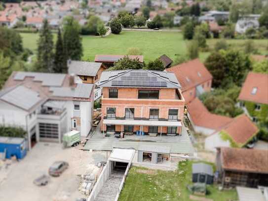 Erstbezug - Hochwertige 3-Zimmer-Wohnung mit großzügigem Balkon und Aufzug (WHG 04)