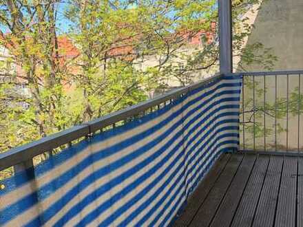 geräumige 3-R-Whg frisch saniert mit Balkon