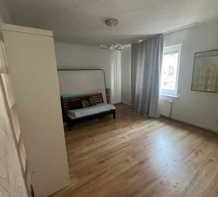 MIETE - in OFF - 10 Renovierungsbedürftige Wohnungen