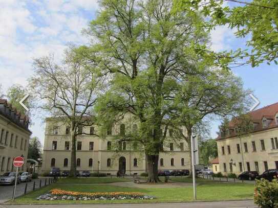 Schöne 2 Raum Wohnung im EG in historischem Villenviertel, mit EBK, Terrasse und Stellplatz