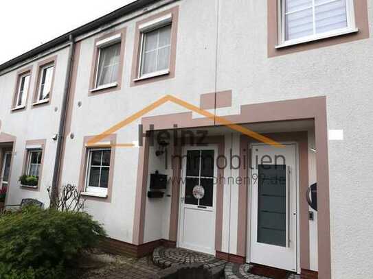 Helles Reihenmittelhaus mit Carport in kinderfreundlicher Lage von Rösrath !!!