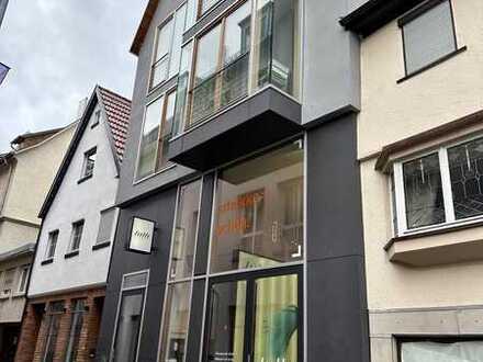 2 Zimmer Wohnung im Loftcharackter mit Balkon und Einbauküche in Reutlingen /Raumhöhe ca. 2,60m
