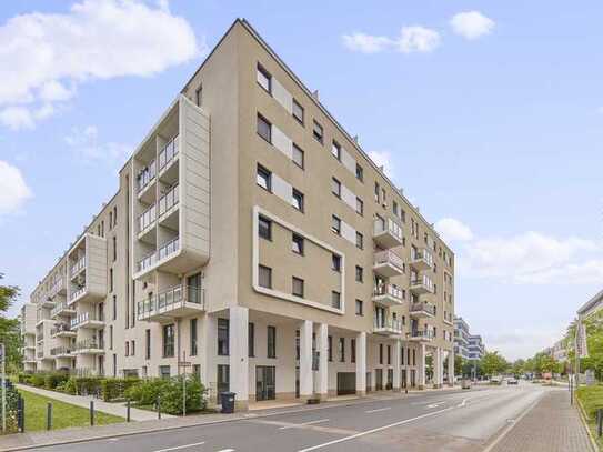 Moderne Penthousewohnung im Maisonettestil mit großer Dachterrasse