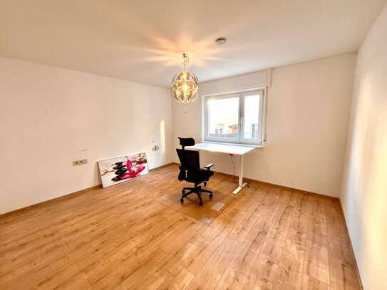 NEU möbilierte 3-Zimmer Wohnung - Innenstadt Heilbronn (als 2er WG)