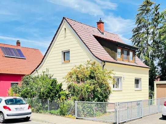 Älteres Einfamilienhaus mit schönem Garten in ruhiger, innenstadtnaher Lage von Laupheim