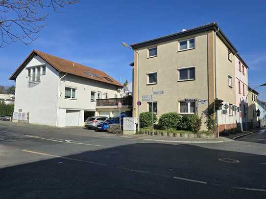 2 Objekte - viele Optionen. Gepflegtes 3-Familienhaus + Einfamilienhaus mit Garten in Seckbach