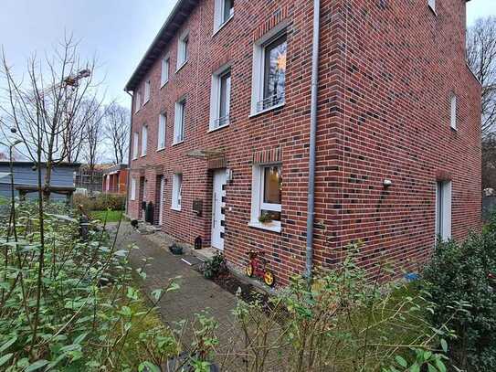 Familiengerechtes und modernes Reihenhaus 
in ruhiger Lage von Marmstorf!