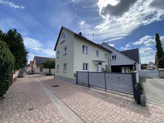 Großzügiges Wohnhaus mit herrlichem Garten