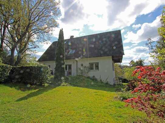 Ein-bis Zweifamilienhaus in ruhiger Wohnlage auf Hatzfeld