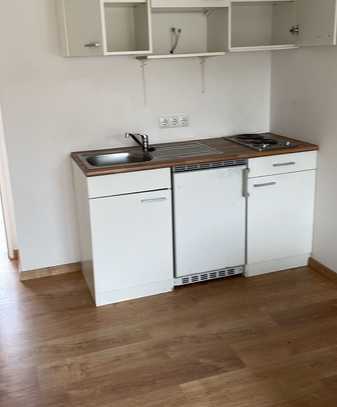 Stilvolle 1-Zimmer-Erdgeschosswohnung mit EBK in Berlin Britz (Neukölln)