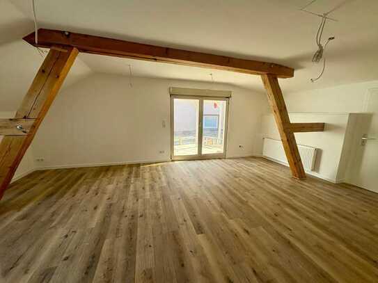 Wunderschöne 1-Zimmerwohnung mit EBK und Dachterrasse in Osthofen – Ihr neues Zuhause!