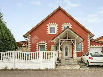 Attraktives Einfamilienhaus mit 5 Zimmern, überdachter Terrasse und Garage in Oberderdingen