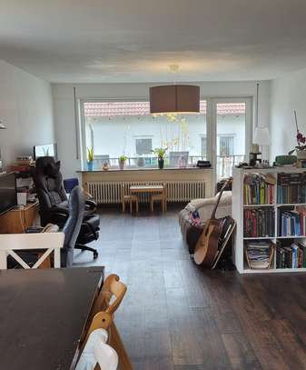 Freundliche 3,5-Zimmer-Wohnung mit Balkon in Kaiserslautern