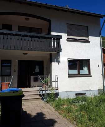 Attraktive und gepflegte 3-Raum-Wohnung in Dernau