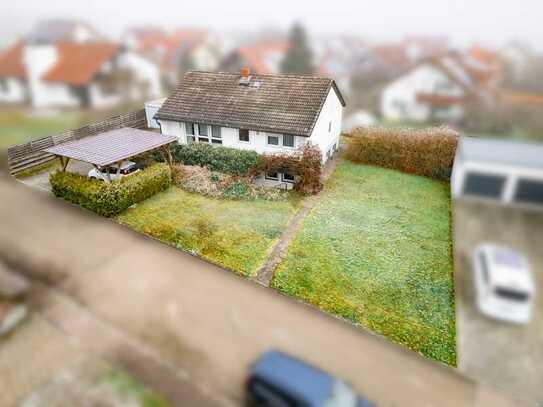 Einfamilienhaus mit Einliegerwohnung und Veranda in idyllischer Lage