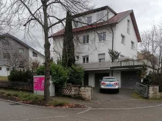 Geschmackvolle 3-Zimmer-Wohnung mit Balkon und EBK in Salach