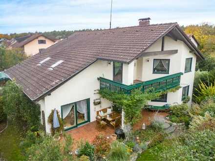 Einfamilienhaus / Zweifamilienhaus in ruhiger Lage am Waldrand