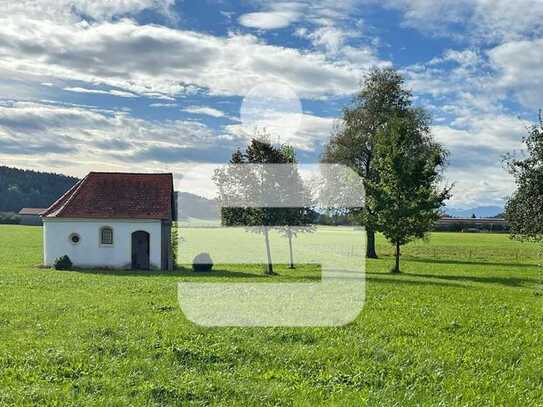 Neuwertige Vierzimmerwohnung in Top Lage mit Bergblick