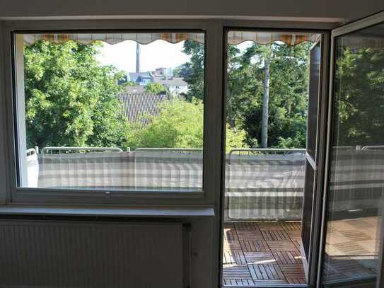 Ansprechende 2-Zimmer-Wohnung mit Balkon und Einbauküche in Viersen