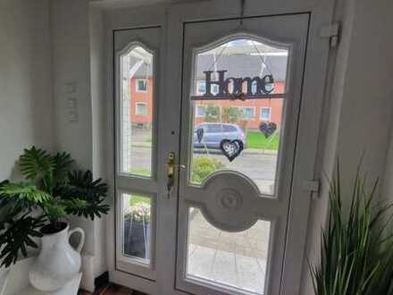 Familienoase in schöner Wohngegend. Zweifamilienhaus!