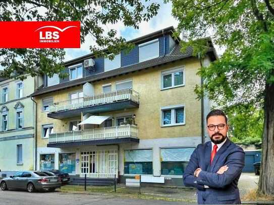 Traumhafte DG-Wohnung in einem Attraktiven Wohn-/Geschäftshaus