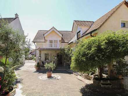 Leben, wo andere Urlaub machen - Modernisiertes Altbau-Haus mit mediterranem Charme