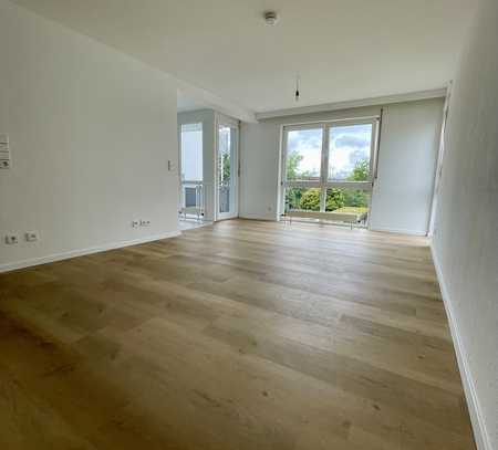 3-Zimmer-Wohnung mit Einbauküche, Balkon und Stellplatz