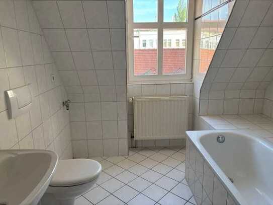 Große 1-Raum-Wohnung mit optimaler Verkehrsanbindung