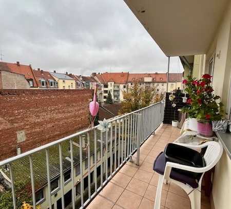 Sehr gut geschnittene 3-Zimmer-Whg mit langem Balkon