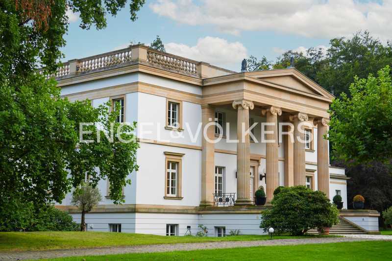 Herrschaftliches Anwesen im Louisa Park