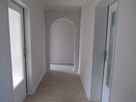 Gepflegte 4-Zimmer-Wohnung mit Balkon in Aschaffenburg