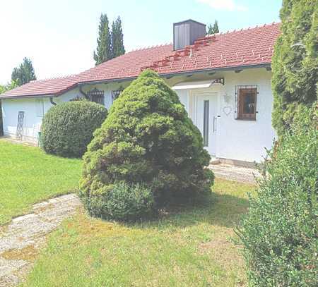 Charmantes Einfamilienhaus mit PV-Anlage in sehr guter und ruhiger Lage der Golf- und Kurstadt