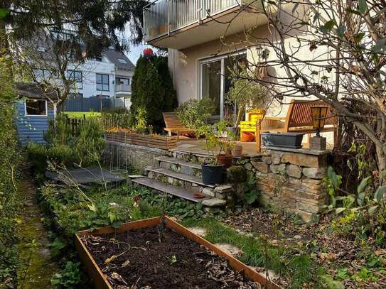 Helle und ruhige 3-Zimmer-Erdgeschosswohnung mit Garten