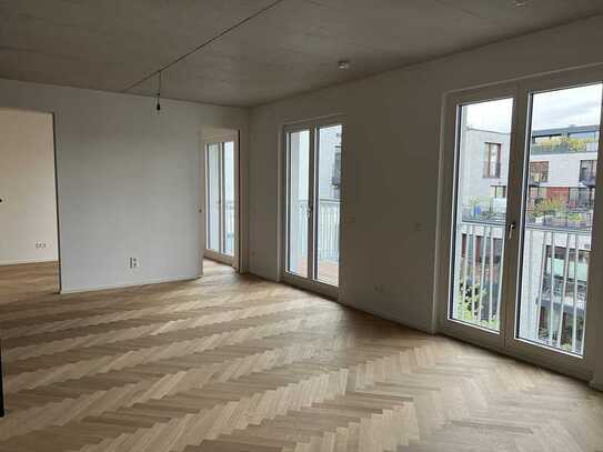 Schöne, neuwertige 2-Zimmer-Wohnung mit EBK und Balkon in Prenzlauer Berg, Berlin