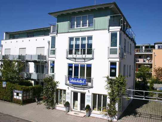 Dachgeschosswohnung mit 2 kleinen Zimmern und großer Dachterrasse in Ingolstadt-Süd