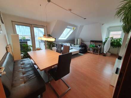 3 1/2-Zimmer-Wohnung + Studio im DG eines Wohn-/Geschäftshauses in Zentrumslage in Heilbronn