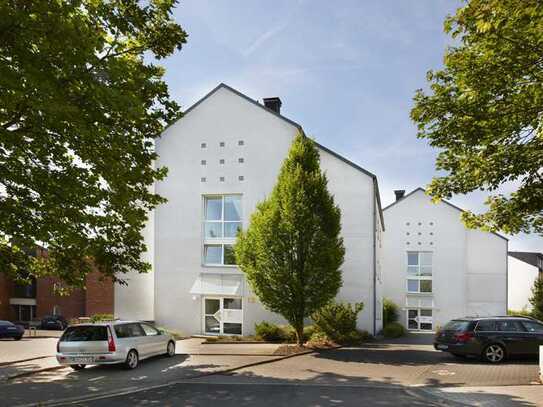 Helle. sehr gepflegte Wohnung mit Balkon - in top Lage