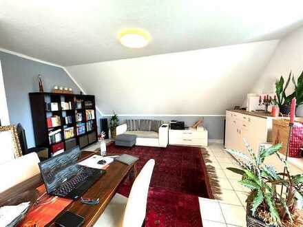 60437 Frankfurt (Nieder-Erlenbach), Maisonette-Wohnung, 2Zi,EBK,Tgl.-Bad, Balk., Wfl.ca.67m², Garage