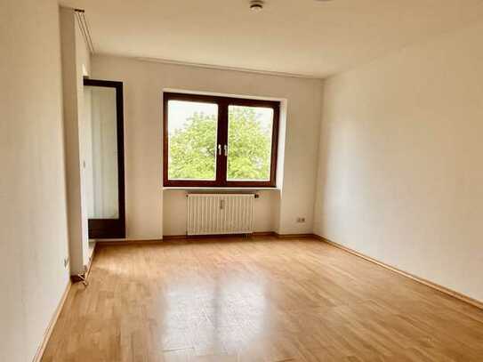 2 Zimmer Wohnung, ca. 52 qm, mit Balkon und mit Blick ins Grüne …