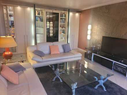 Luxus pur Design Wohnung in bester Lage
Neuss Einsteinstr.