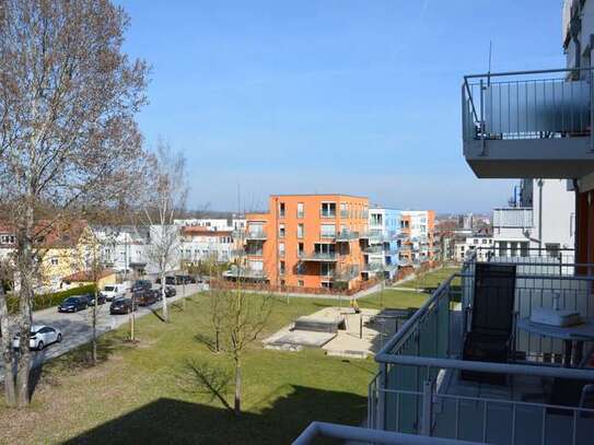 Gepflegte, helle 1-Zimmer-Wohnung mit EBK in Regensburg-Galgenberg