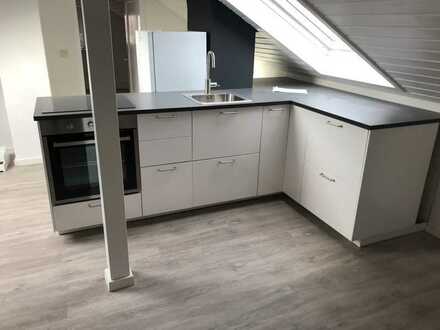 Renovierte 2-Zimmer-Wohnung mit Einbauküche in Ditzingen