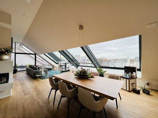 Spektakuläre Penthouse-Maisonettewohnung mit sensationellem Skylineblick & Aufzug