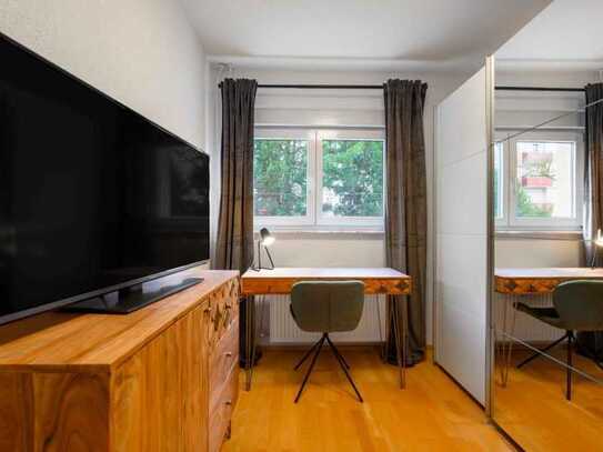 Cosy bedroom with TV in Stuttgart