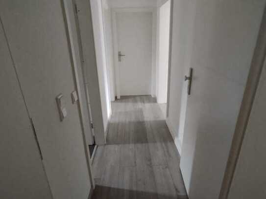 schöne renovierte 3,5 Zi. Wohnung in zentraler Lage von Gelsenkirchen-Erle