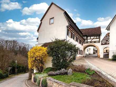 Historisches Anwesen mit Mittelalter-Charme