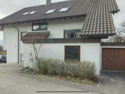 Attraktive 3-Zimmer-Erdgeschosswohnung in ruhiger Wohngegend mit Balkon und schönem Ausblick